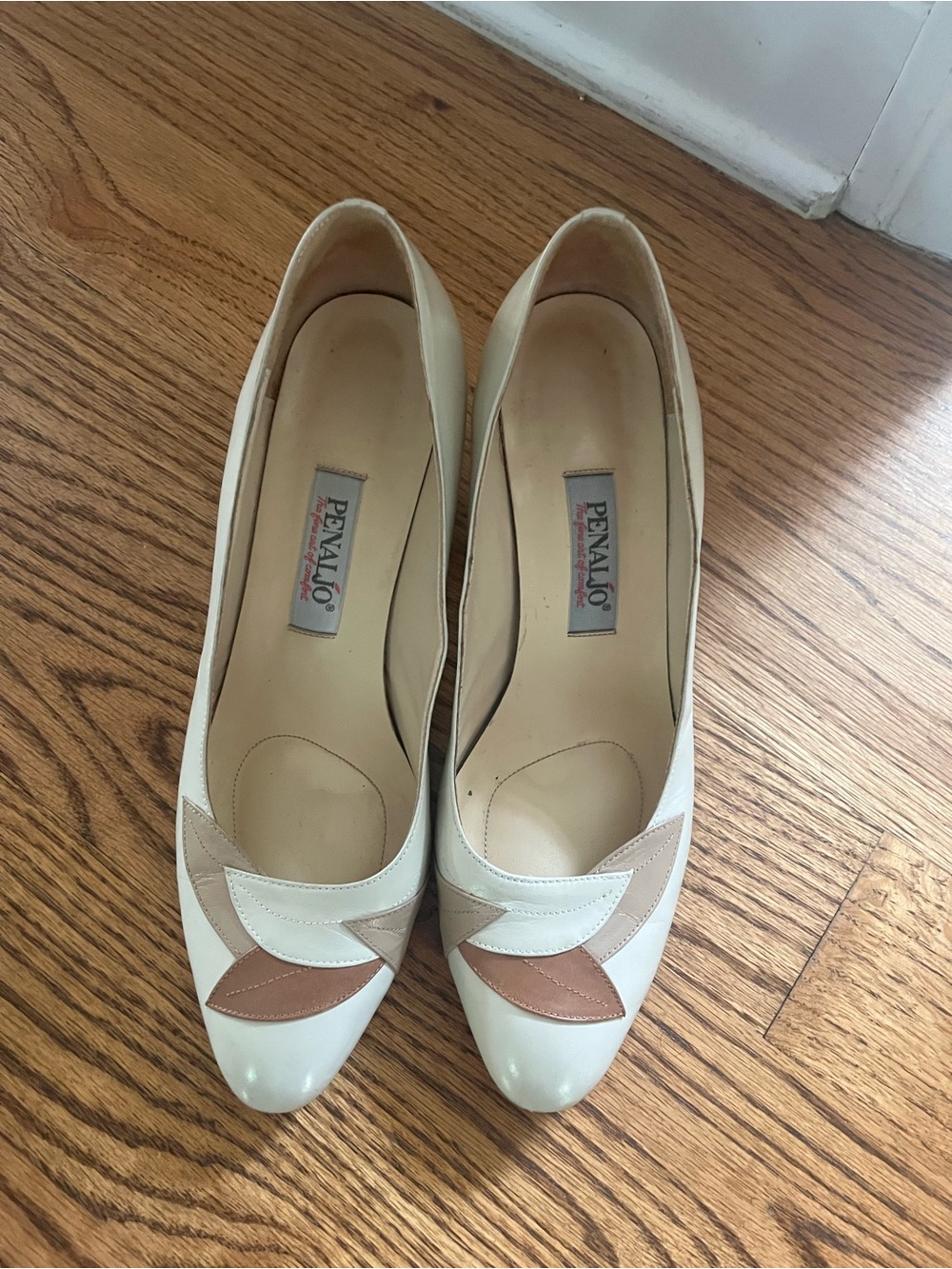 PENALJO Women's Cream and Tan Leather Heels